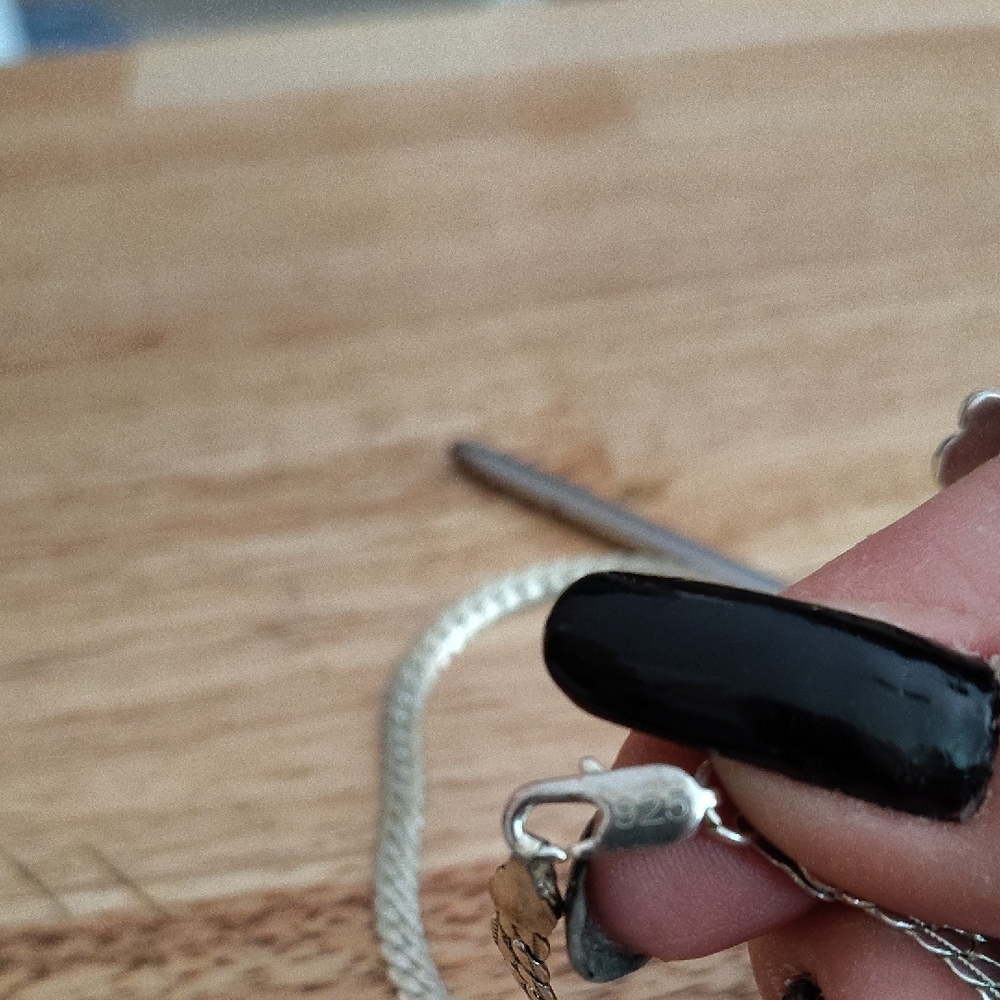 Elegant Sterling Silver Chain Necklace - Picture 2 of 3